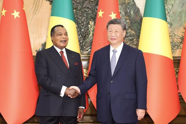 Xi's Album | Xi meets president of Republic of the Congo