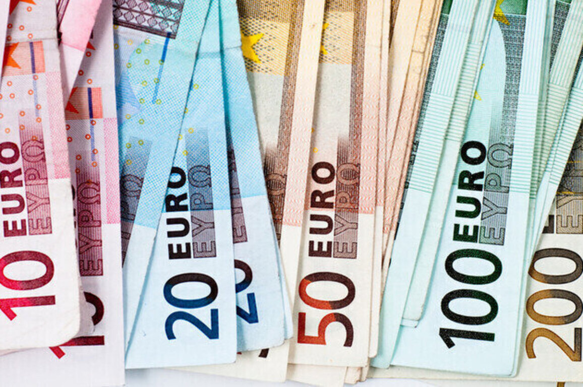 Foreign investment in EU frighteningly low  Euractiv