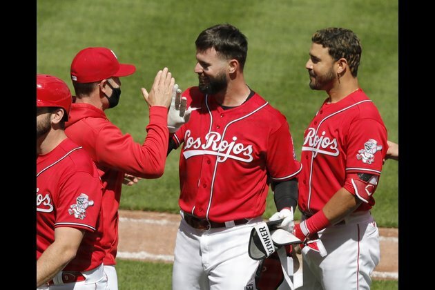Reds look to halt scorching hot Indians