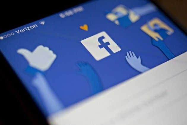 Facebook ends Australia news blackout after law compromise