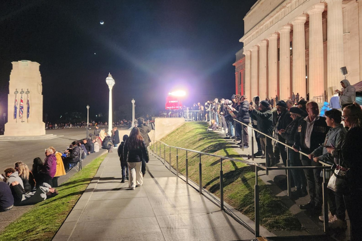 Live- Anzac Day commemorations around New Zealand