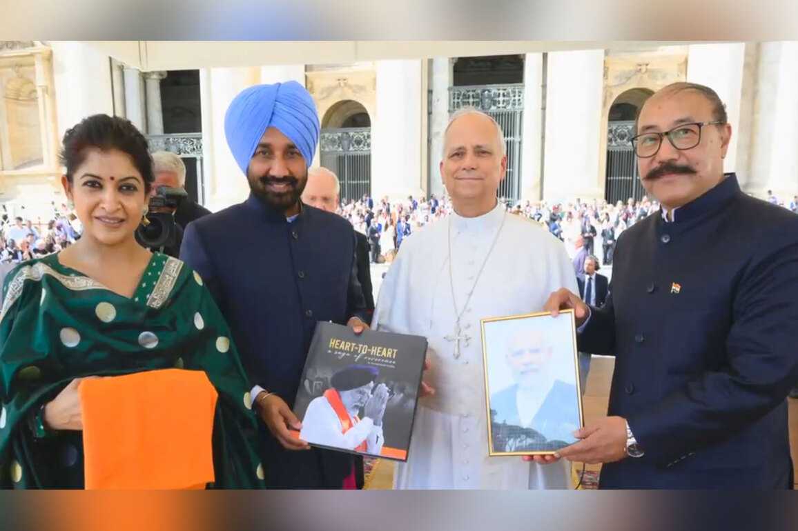 Pope blesses PM Modi, wishes him good health on his birthday