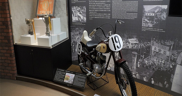 Japan: Yamaha Motor celebrates 70th anniversary, launches new logo