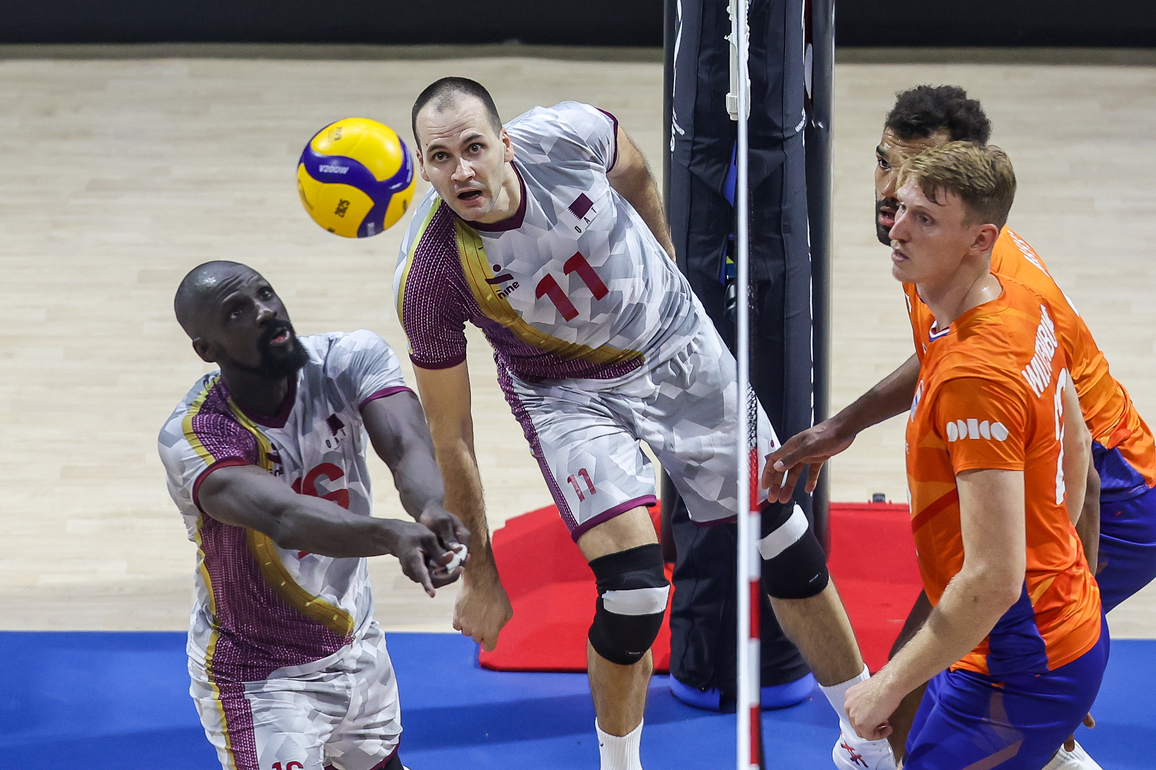 (SP)THE PHILIPPINES-QUEZON CITY-VOLLEYBALL-FIVB MEN'S WORLD CHAMPIONSHIP 2025-NED VS QAT