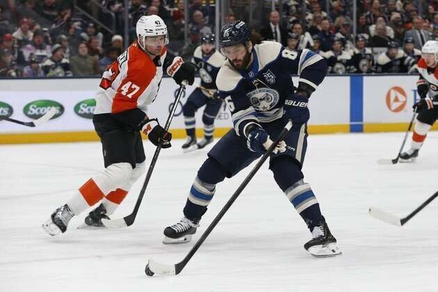 Sean Monahan nets late winner as Blue Jackets beat Flyers