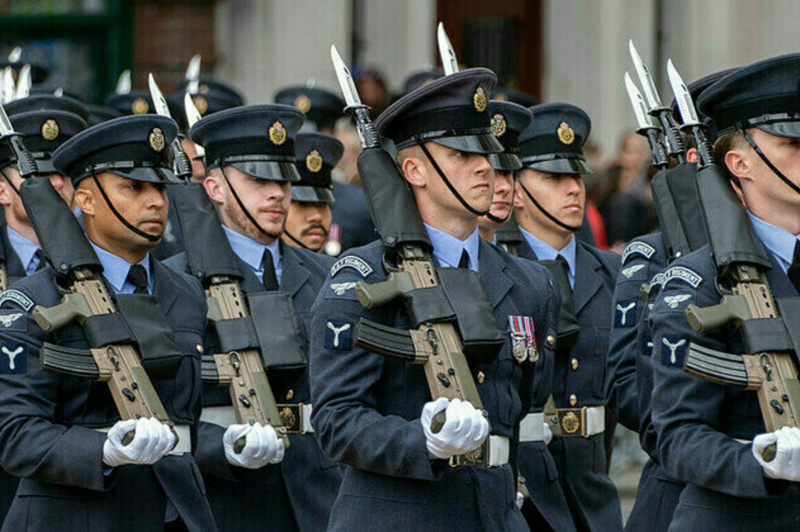 UK to dramatically increase weapons production