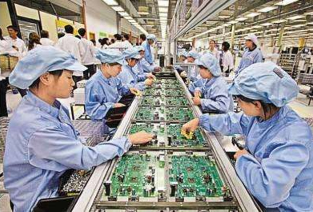 China's manufacturing activity contracted in February