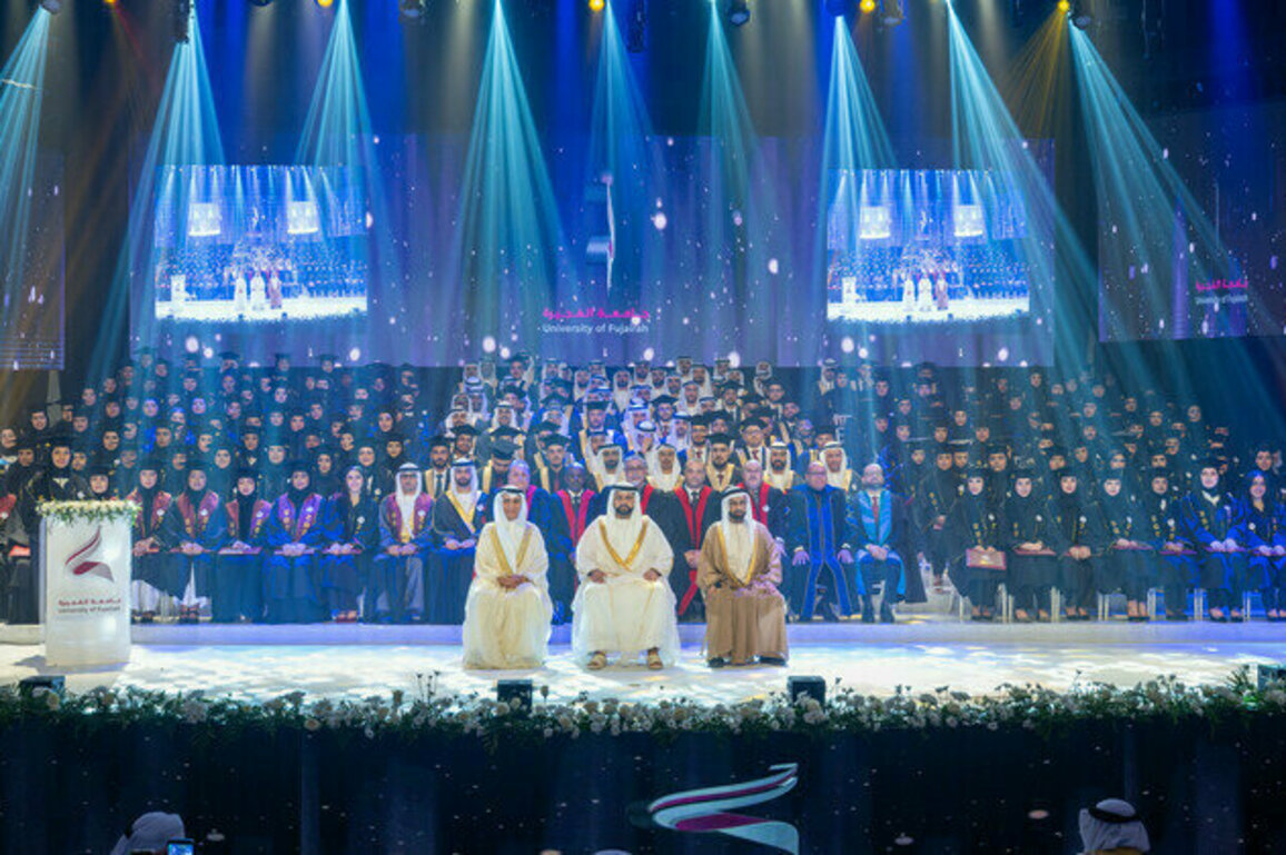 Mohammed bin Hamad attends University of Fujairah graduation