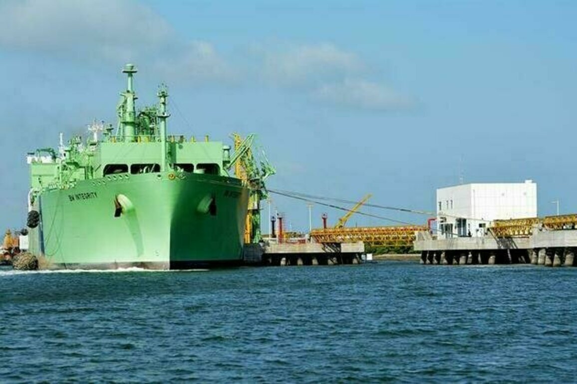 Asia News Wrap: Bangladesh and Pakistan resume direct trade, and more