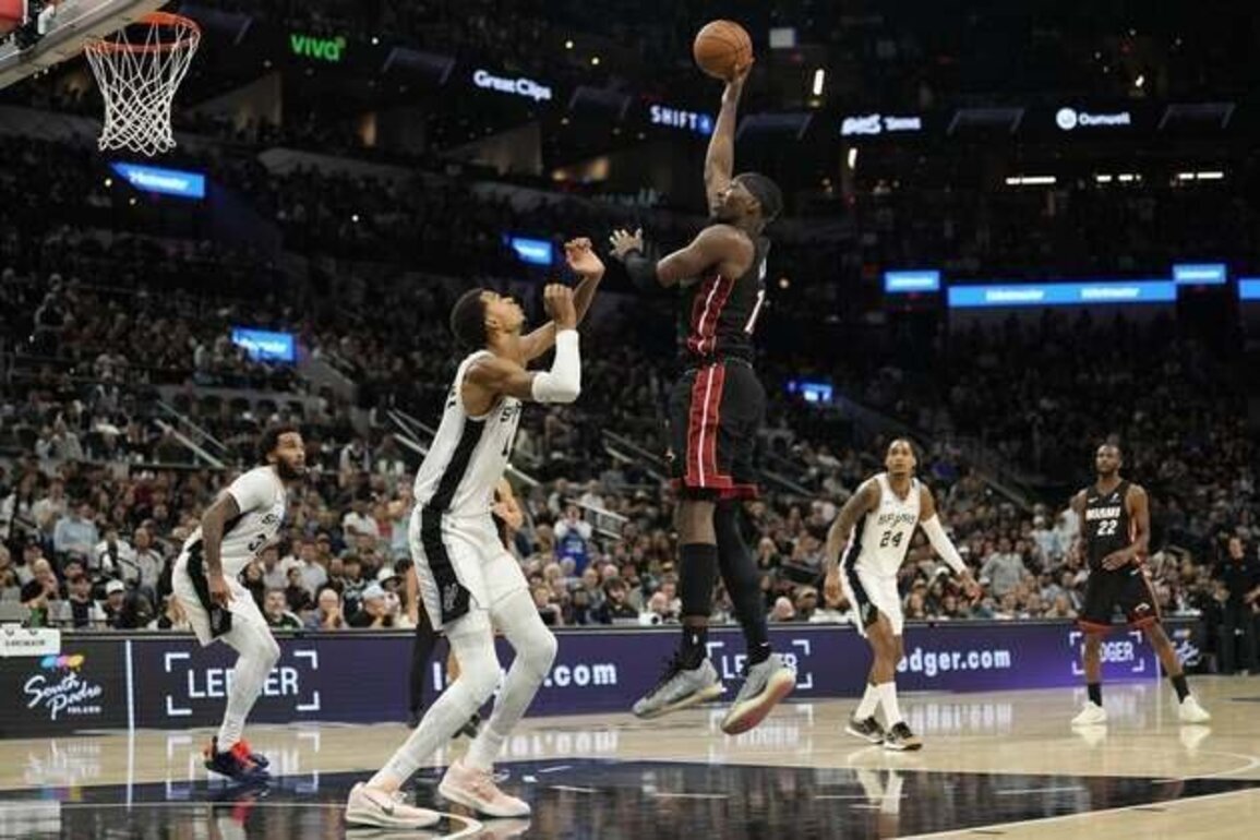Spurs look to continue rise as Heat hope to stop fall