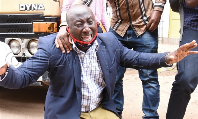 Police disperse rowdy arcade traders in Kampala Police disperse rowdy arcade traders in Kampala