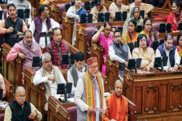 Samajwadi Party MLAs protest in UP assembly against Brajesh Pathak's comment