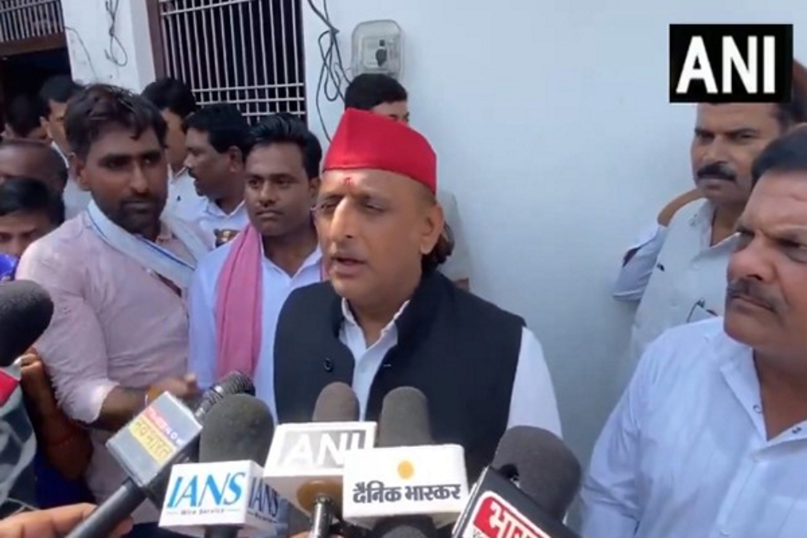 "Reducing slabs will not reduce inflation": Akhilesh Yadav on GST reforms
