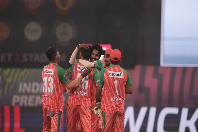 Tiigers of Kolkata seal playoff berth with 2-wicket win over Hyderabad