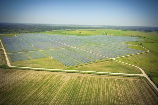 Farmers in southern Laos benefit from solar-powered irrigation