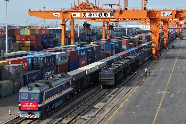 Interview: China's economic growth to expand BRI, Middle Corridor capabilities, says Azerbaijani economist