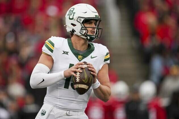 UCF, Baylor battle for momentum in Big 12