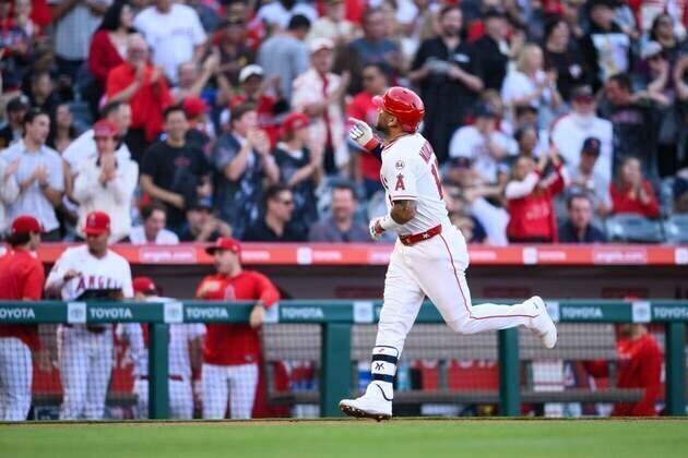 Angels hammer Padres hours after learning of Garret Anderson's death