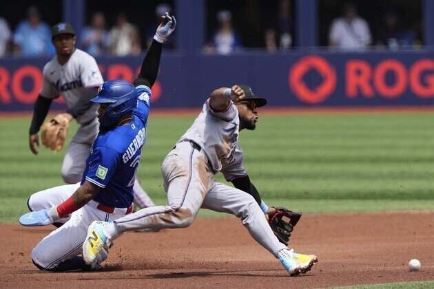Kazuma Okamoto's 6th inning homer lifts Jays over Marlins