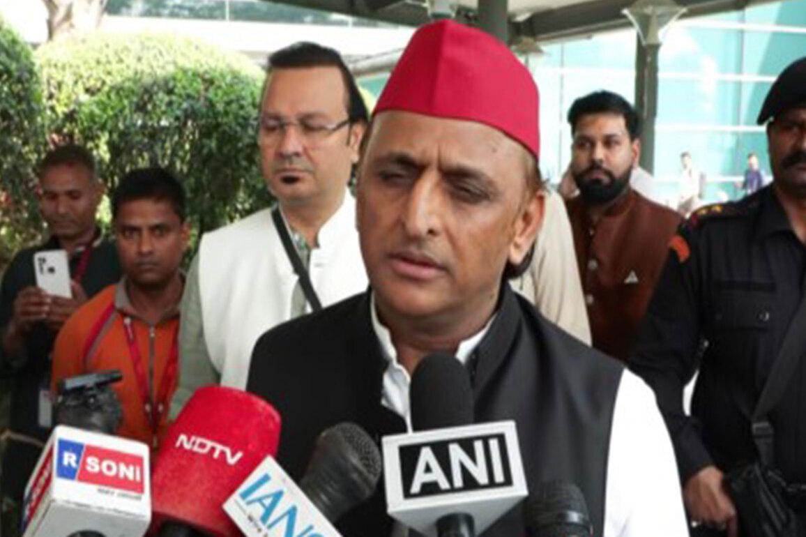 "Foreign policy mortgaged under BJP:" SP MP Akhilesh Yadav slams BJP ahead Parliament session