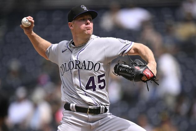 As Twins head to playoffs, Rockies think about next year