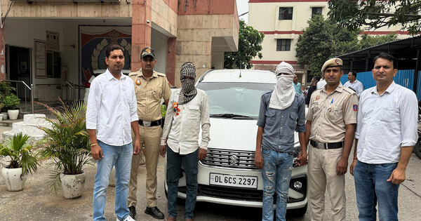 Stolen car, mobile phone recovered in Delhi robbery case; 3 arrested