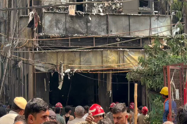 Amit Shah, Rajnath Singh express grief over Malviya Nagar fire as death toll rises to 21; rescue operations continue