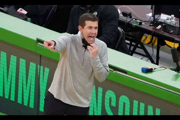 Brad Stevens to leave bench, run Celtics' basketball operations
