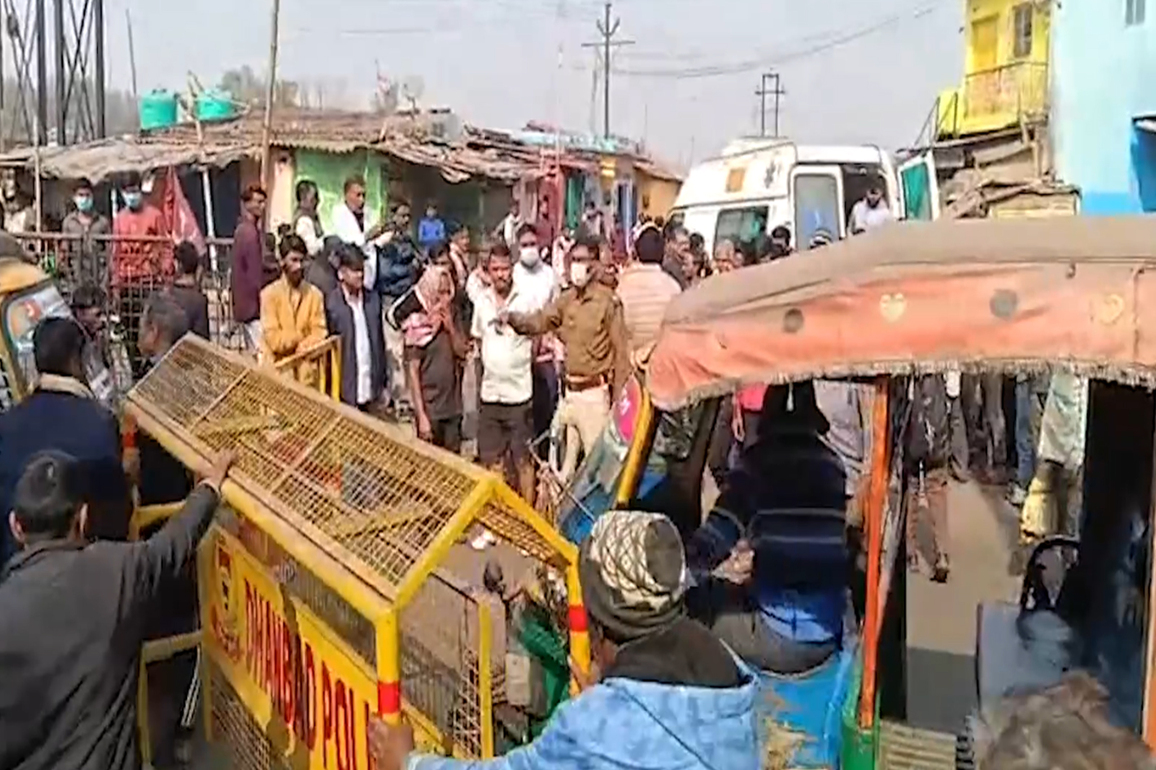 Protest erupt in Dhanbad after 2 women die of suspected gas leak in Kenduadih