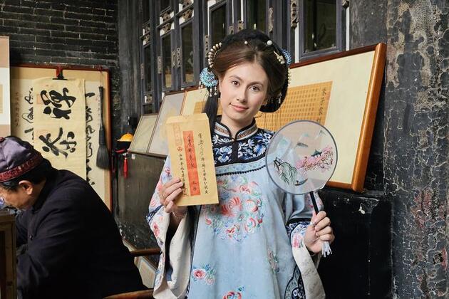 Foreign vlogger finds beauty, love in China