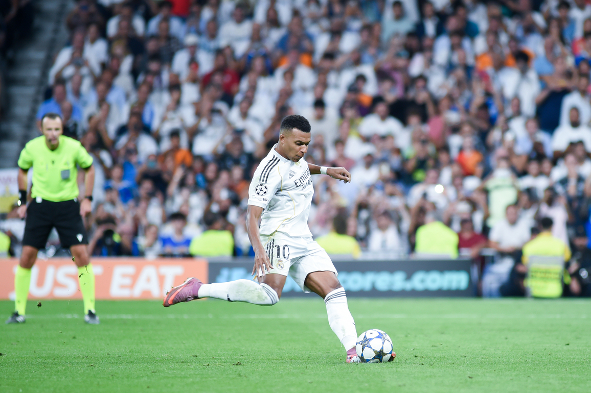 (SP)SPAIN-MADRID-FOOTBALL-UEFA CHAMPIONS LEAGUE-REAL MADRID VS OLYMPIQUE MARSEILLE