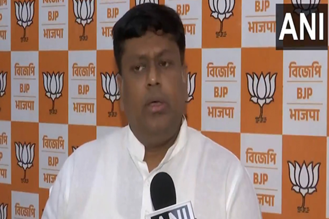 "Mamata Banerjee doing petty politics, entire WB is upset with her": Sukanta Majumdar
