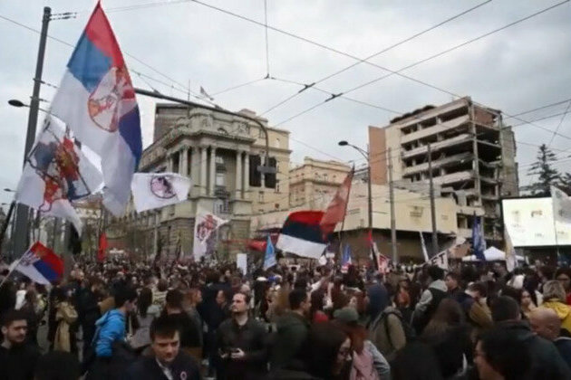Thousands protest Trump son-in-laws Serbia hotel project 