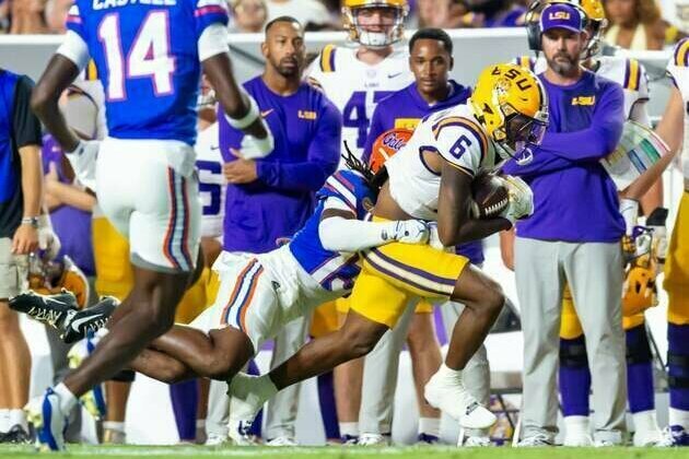 No. 3 LSU snags five interceptions in win over Florida