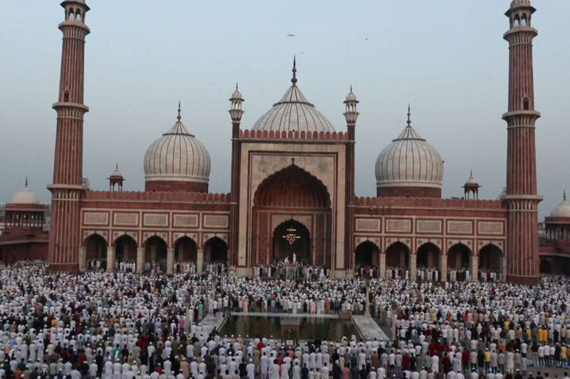 Eid-ul-Adha: Large gatherings at mosques, prayers held peacefully