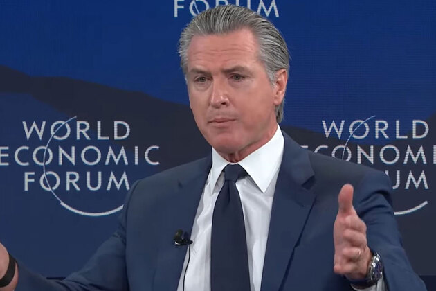 California Governor Gavin Newsom rebuts Trump at Davos, calls tariffs "regressive tax"