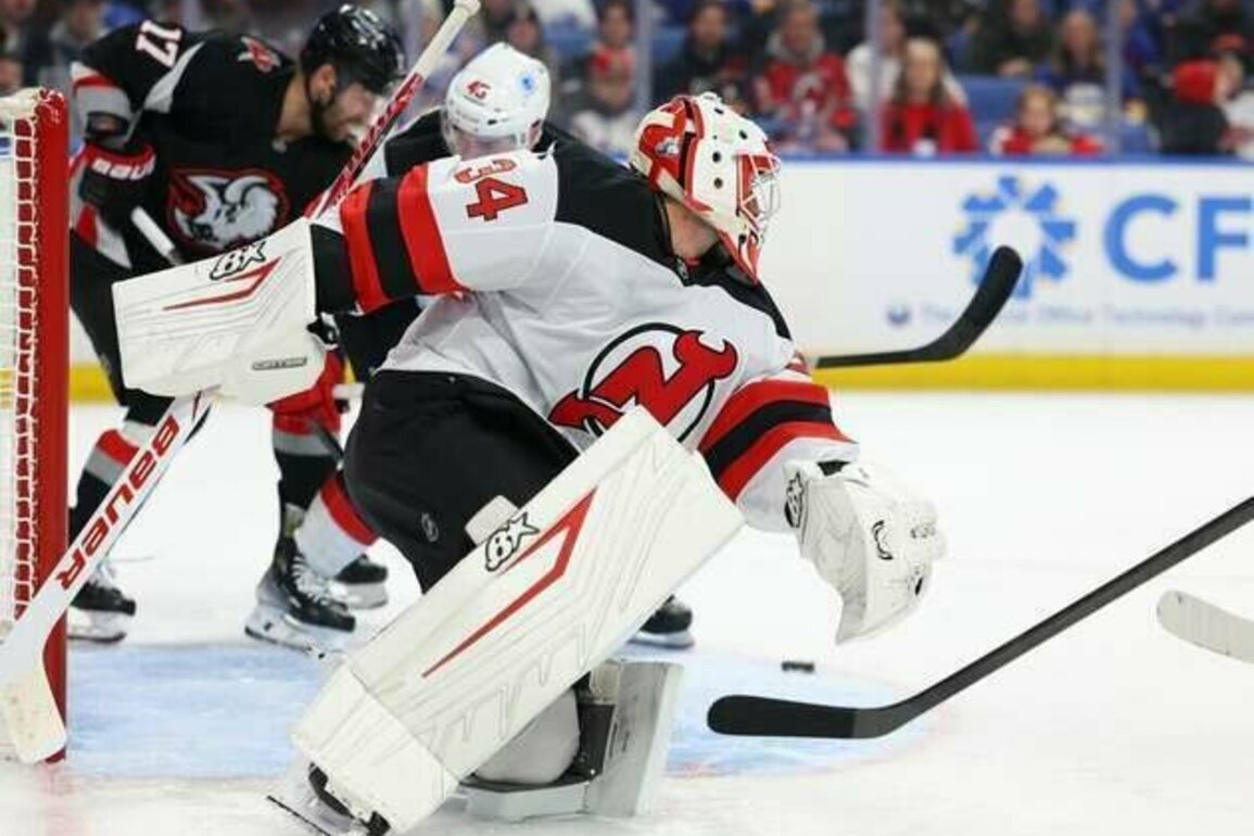 Flyers, Devils eager to continue hot streaks