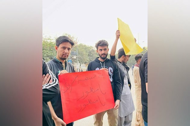 Protest against illegal demolition of houses for flood-hit rocks Gilgit