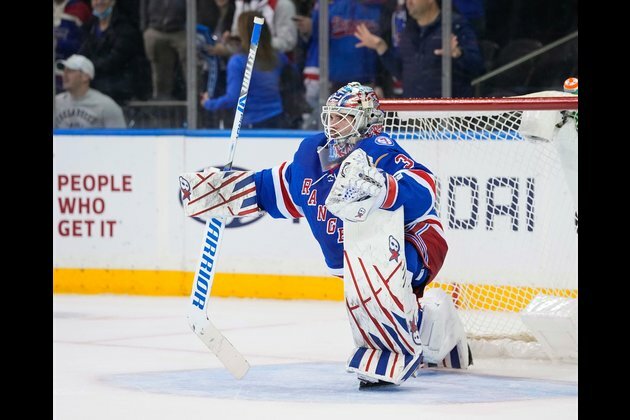 Rangers aim to hand Flyers seventh straight loss