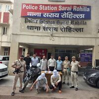 Delhi Police cracks armed robbery, two arrested; Rs 5.51 Lakh cash and pistol recovered