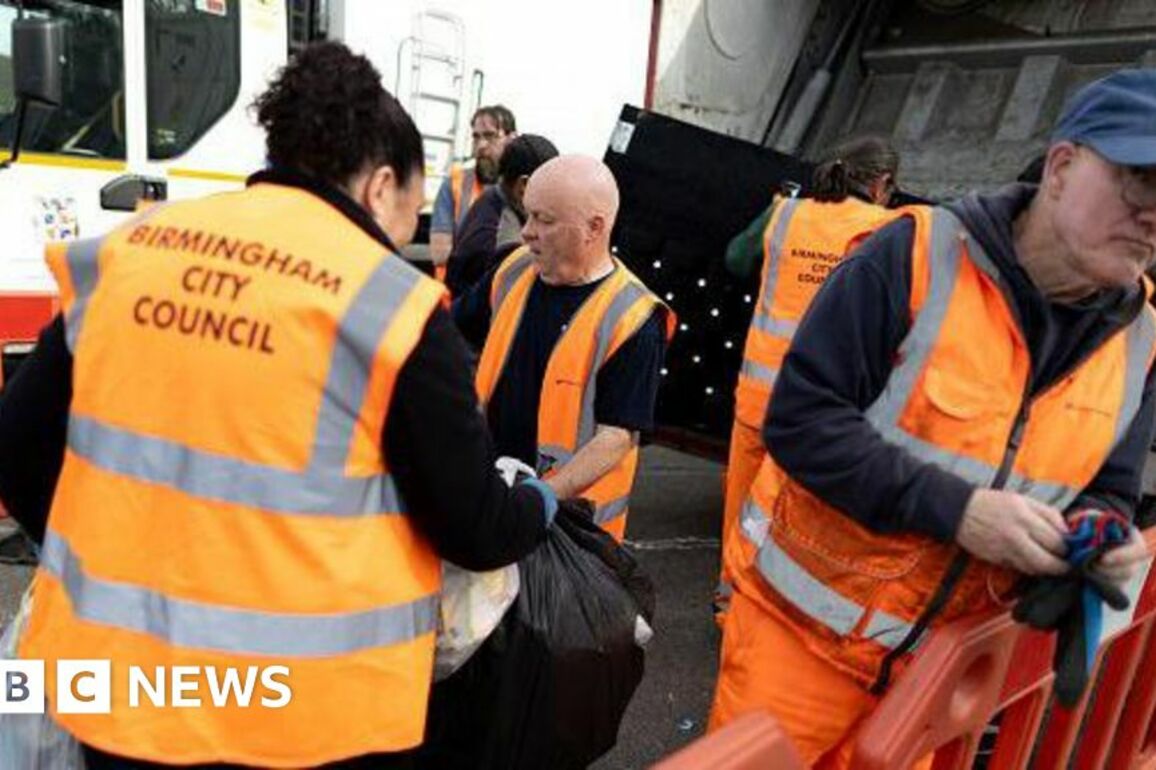 Bordesley public meeting calls for end to Birmingham bin strike