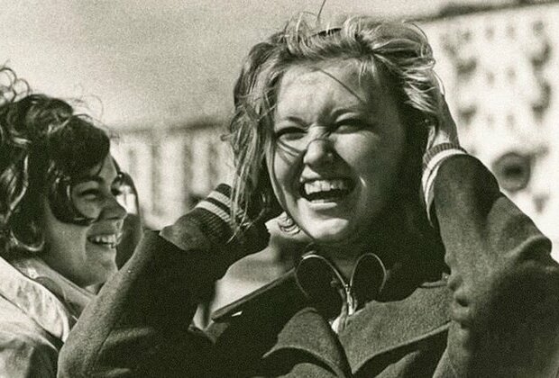 15 photos that prove Russians CAN SMILE