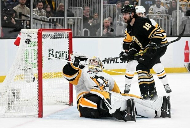 Win over Penguins gives Bruins lead in Atlantic