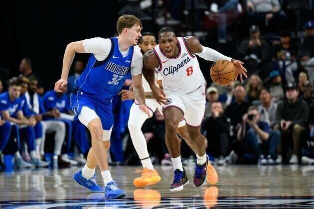Clippers squander big early lead but hold off Mavs