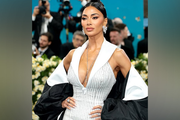 Nicole Scherzinger wins Tony Award for Best Actress in a Musical, says "I have come home, at last"