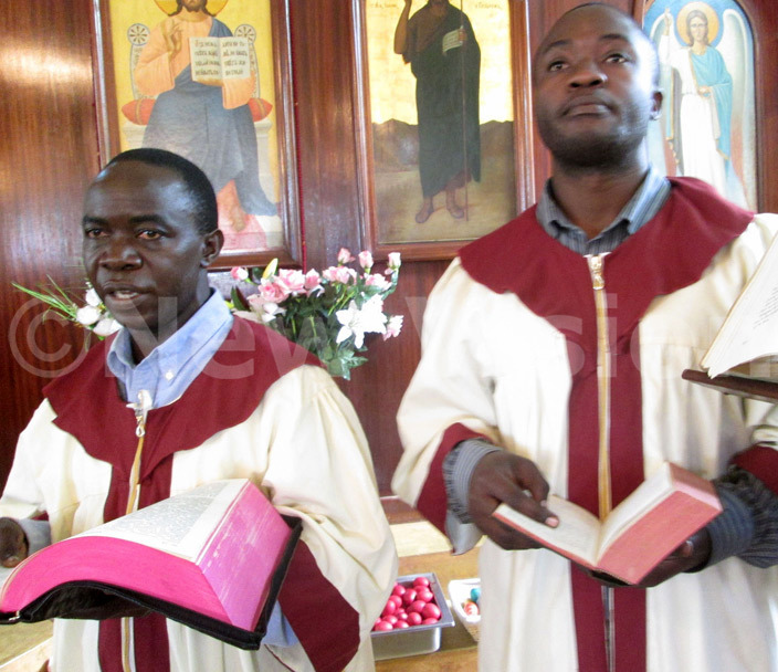  rthodox choristers take readings during the aster prayers 