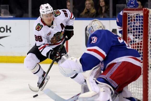 Young Blackhawks visit Devils, hope to 'grow and get better'