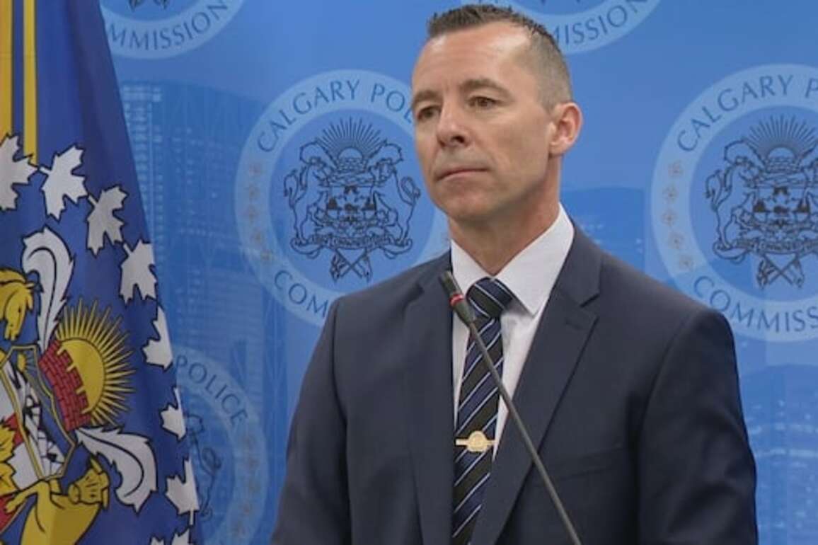 Calgary Police Commission won't say if former chief received severance pay