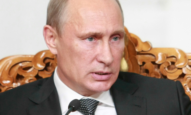 Ukraine truce takes hold, Russia sanctions loom Ukraine truce takes hold, Russia sanctions loom