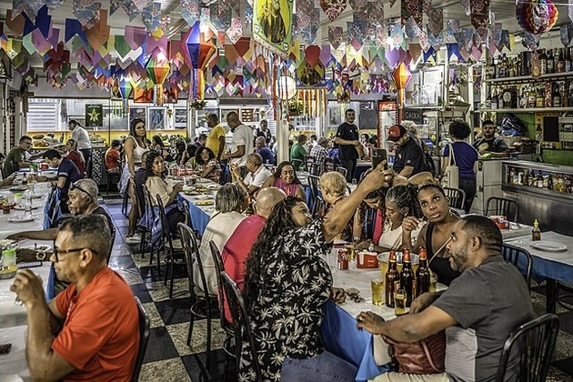 No more samba, Rio de Janeiro to curb live music on beaches